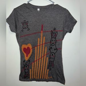 Vintage Graphic Tee Junior’s Large